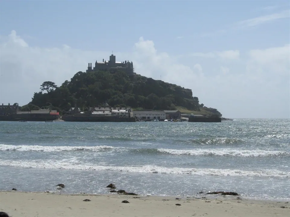 Day 2 st michaels mount incoming tide 2